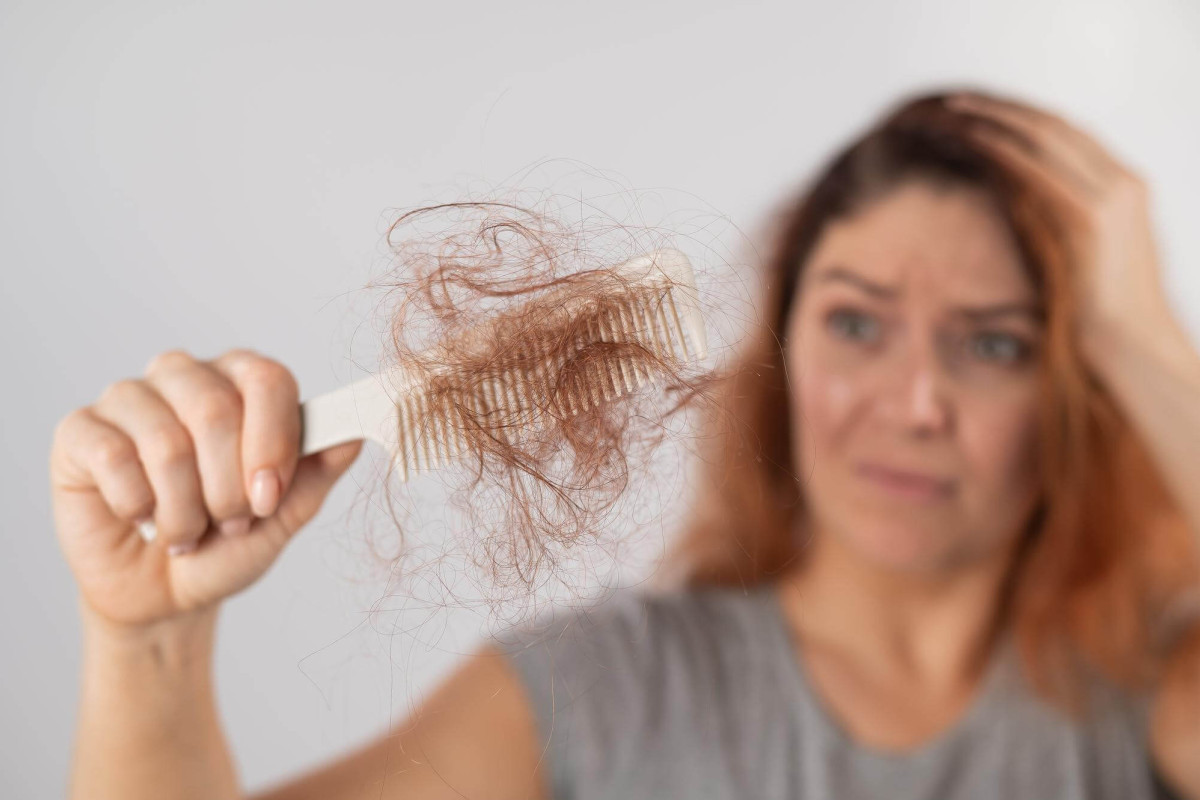 Por Que Medicamentos Como Ozempic, Wegovy e Mounjaro Podem Causar Queda de Cabelo?