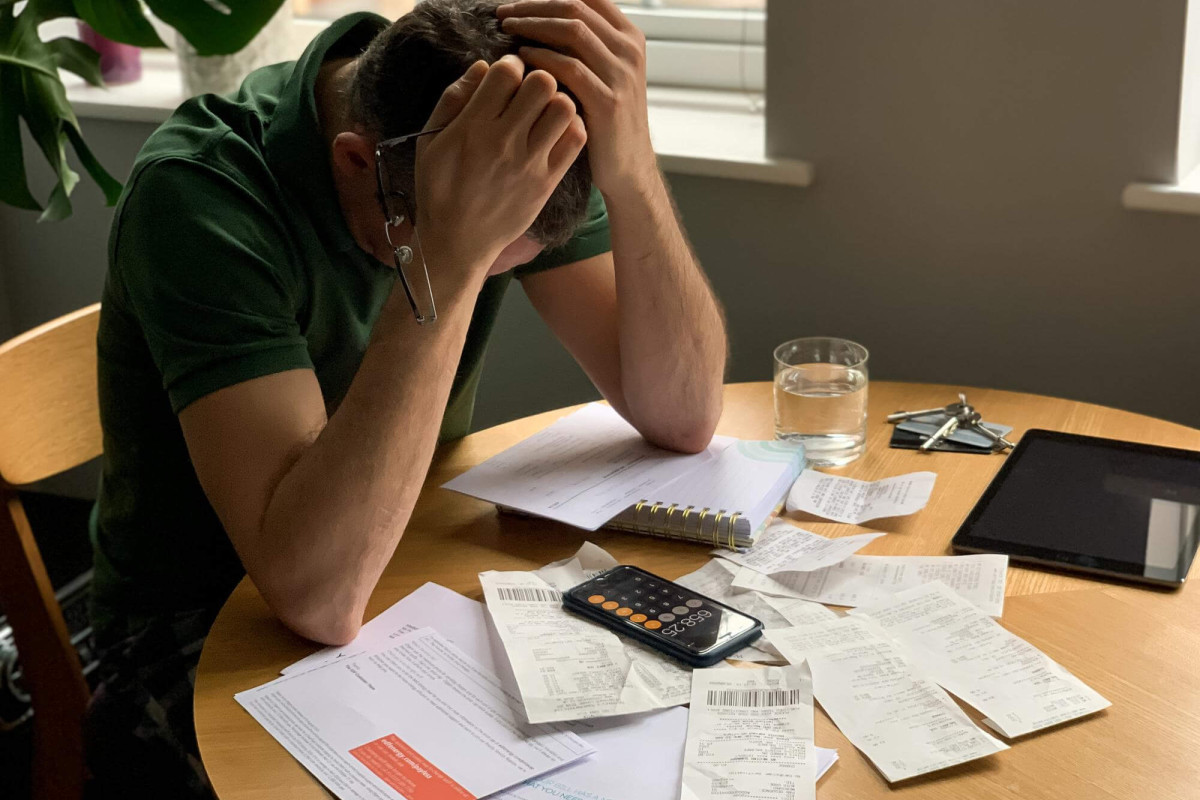 Ansiedade econômica o novo mal dos tempos incertos e como recuperar equilíbrio emocional