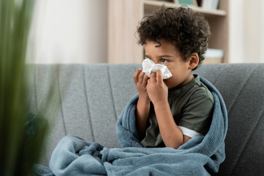 surto_de_influenza_eleva_casos_de_gripe_e_srag_em_criancas_e_preocupa_pediatras.jpg