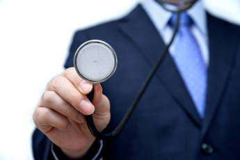 o_que_ninguem_te_conta_visibilidade_nas_redes_pode_destruir_a_credibilidade_medica (1).jpg