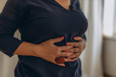 pancreatite_dor_forte_na_barriga_pode_ser_sinal_de_inflamacao_grave_no_pancreas (1).jpg