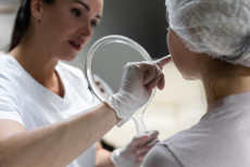 dermatologia_baseada_em_evidencias_redefine_padroes_e_qualifica_resultados_na_estetica.jpg