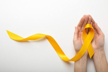julho_amarelo_caroco_que_cresce_e_dor_persistente_podem_indicar_sarcoma.jpg