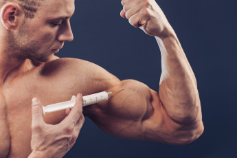 testosterona_para_ganhar_massa_quando_a_busca_por_musculos_coloca_a_saude_em_risco.jpg