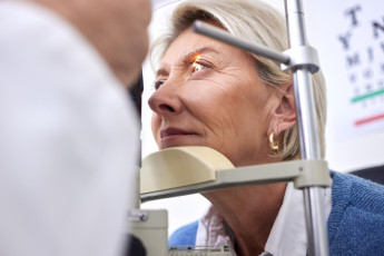 glaucoma_pode_afetar_varias_pessoas_da_mesma_familia_e_o_risco_comeca_antes_do_diagnostico.jpg