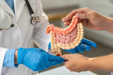 estudo_liga_peso_ao_nascer_e_idade_do_pai_a_cancer_no_intestino_em_jovens.jpg